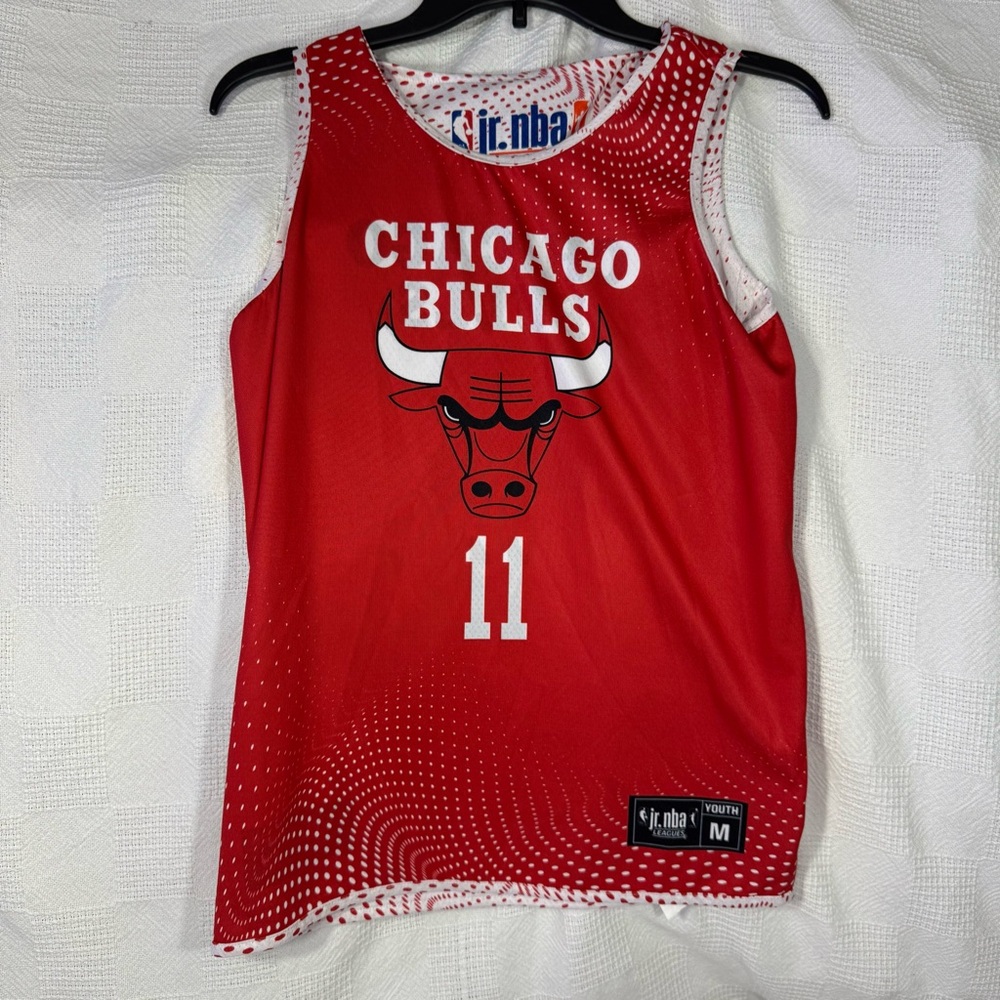 Chicago Bulls Kids Basketball Shirt SZ Medium Reversable see pics EUC
